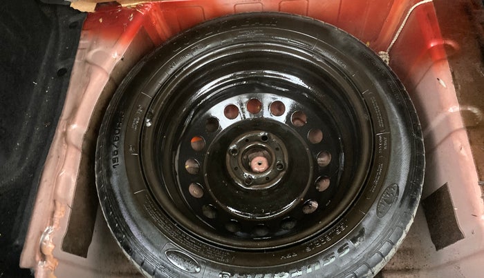 2017 Tata NEXON XM PETROL, Petrol, Manual, 1,18,875 km, Spare Tyre