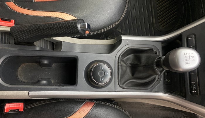 2017 Tata NEXON XM PETROL, Petrol, Manual, 1,18,875 km, Gear Lever