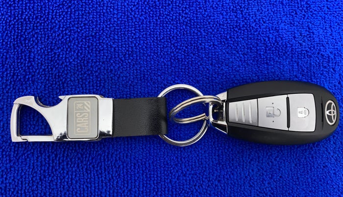 2021 Toyota URBAN CRUISER PREMIUM GRADE AT, Petrol, Automatic, 10,637 km, Key Close Up