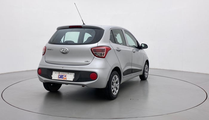 2017 Hyundai Grand i10 MAGNA 1.2 KAPPA VTVT, Petrol, Manual, 29,639 km, Right Back Diagonal