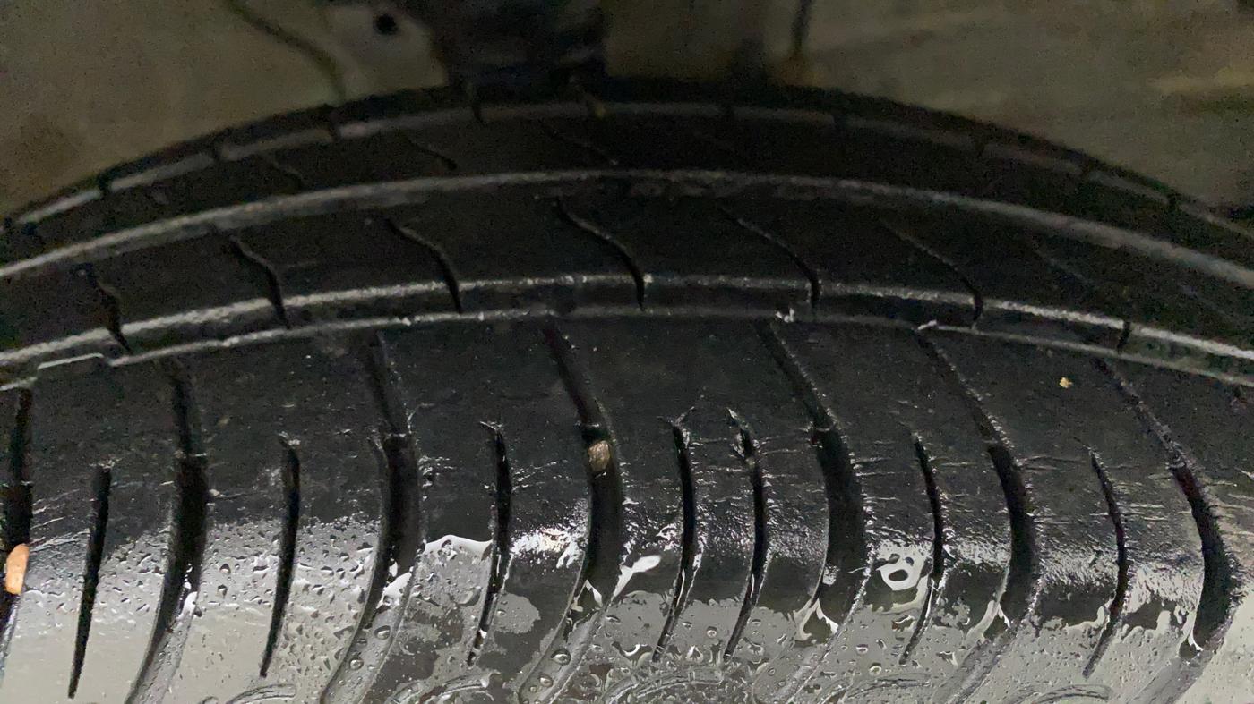 2020 Maruti S PRESSO VXI, Petrol, Manual, 17,394 km, Right Front Tyre Tread