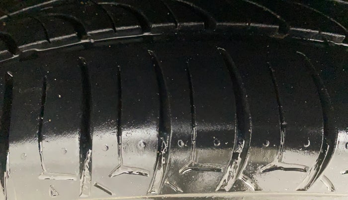 2019 Hyundai Verna 1.6 VTVT SX, Petrol, Manual, 82,873 km, Left Front Tyre Tread