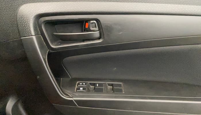 2019 Maruti Vitara Brezza VDI, Diesel, Manual, 1,20,345 km, Driver Side Door Panels Control