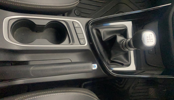 2020 MG HECTOR SMART HYBRID 1.5 PETROL, Petrol, Manual, 39,286 km, Gear Lever