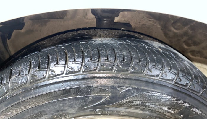 2015 Maruti Celerio VXI, Petrol, Manual, 34,911 km, Left Front Tyre Tread