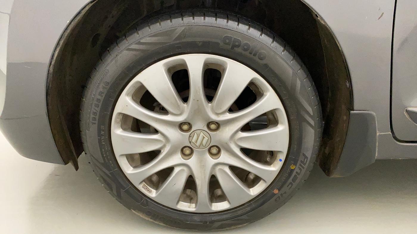 2017 Maruti Baleno ZETA PETROL 1.2, Petrol, Manual, 13,989 km, Left Front Wheel
