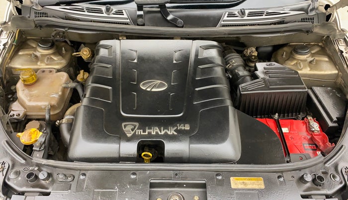 2015 Mahindra XUV500 W8, Diesel, Manual, 1,05,261 km, Engine View