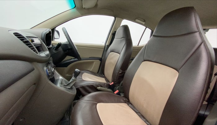 2015 Hyundai i10 MAGNA 1.1, Petrol, Manual, 1,24,487 km, Right Side Front Door Cabin