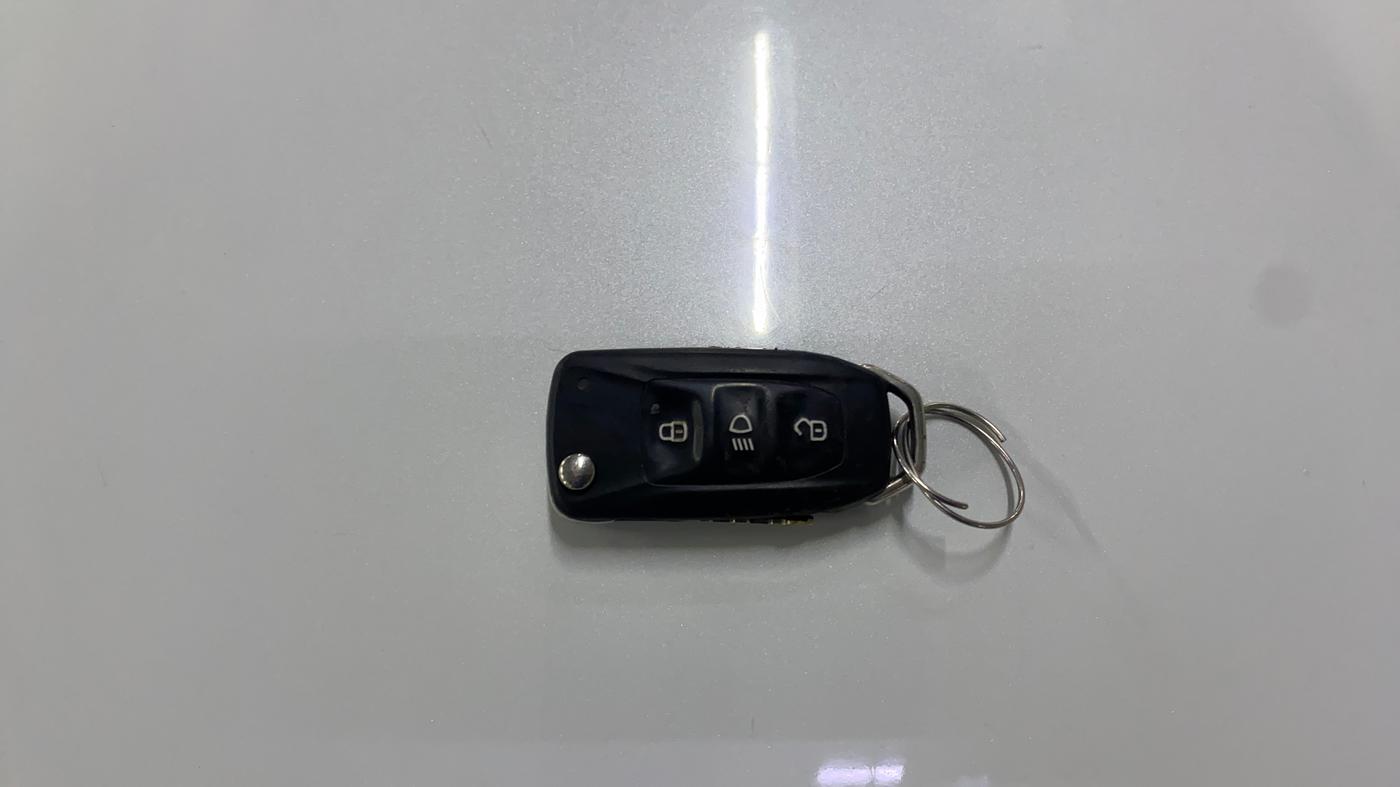 2017 Tata Tiago XM PETROL, Petrol, Manual, 55,831 km, Key Close Up