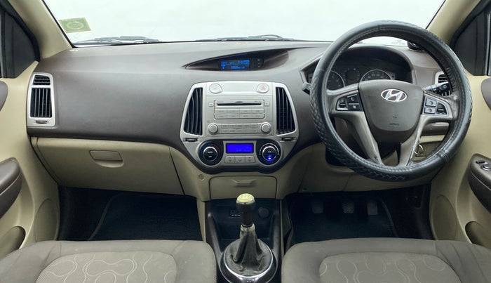 2011 Hyundai i20 SPORTZ 1.2 O, Petrol, Manual, 99,796 km, Dashboard