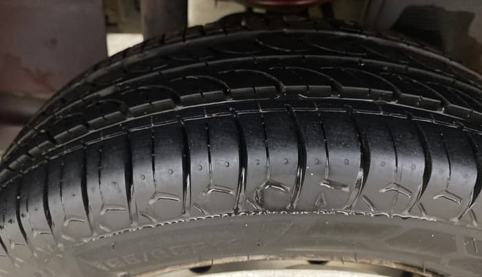 2015 Tata Nano TWIST XTA, Petrol, Automatic, 37,604 km, Right Rear Tyre Tread