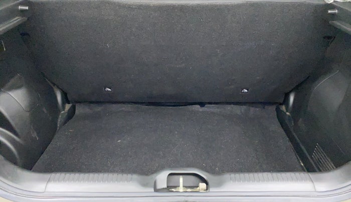 2019 Maruti Swift LXI, Petrol, Manual, 13,121 km, Boot Inside