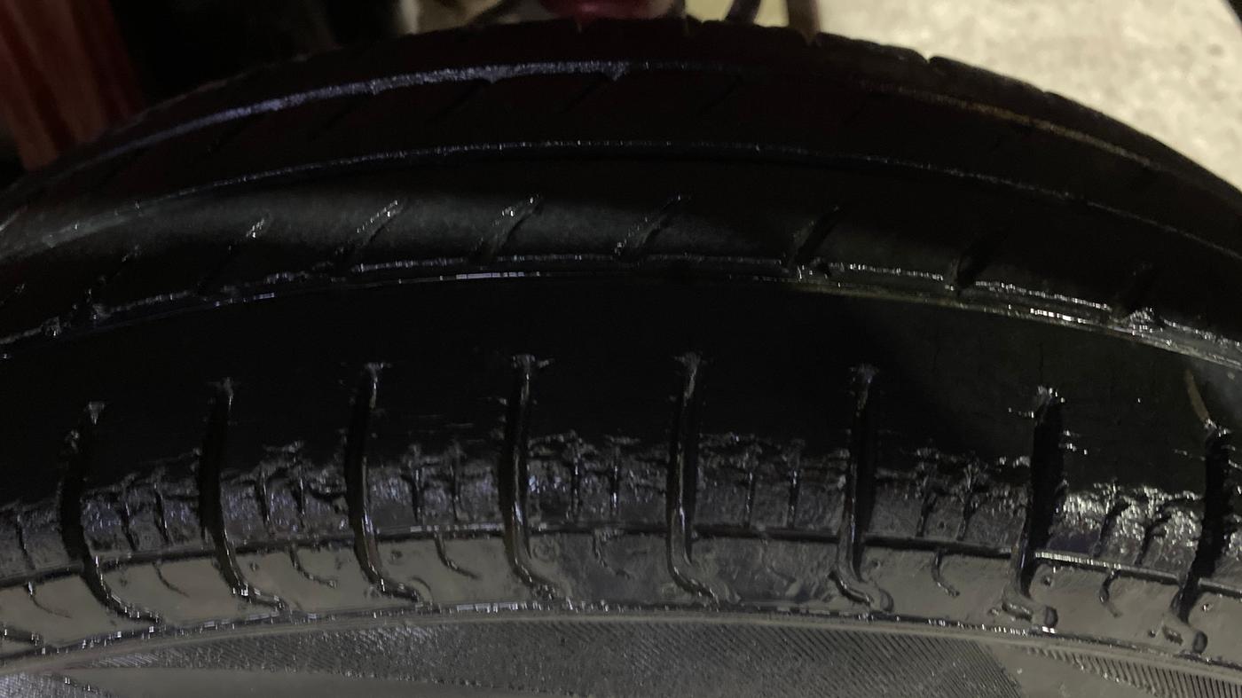 2014 Maruti Alto 800 LXI, Petrol, Manual, 21,626 km, Left Rear Tyre Tread
