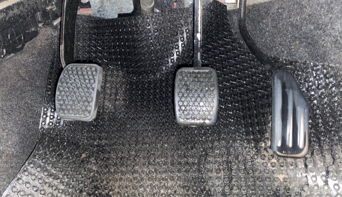 2014 Maruti Alto 800 LXI, Petrol, Manual, 21,626 km, Pedals