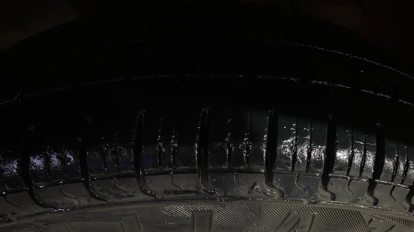 2014 Maruti Alto 800 LXI, Petrol, Manual, 21,626 km, Left Front Tyre Tread