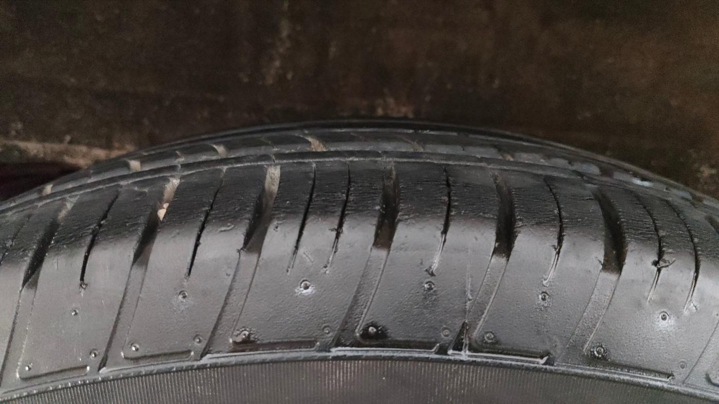 2020 Mahindra Scorpio S11 2WD, Diesel, Manual, 28,401 km, Right Rear Tyre Tread