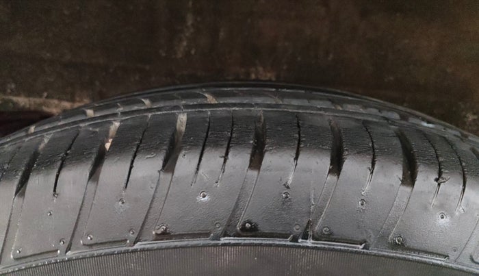 2020 Mahindra Scorpio S11 2WD, Diesel, Manual, 28,401 km, Right Rear Tyre Tread