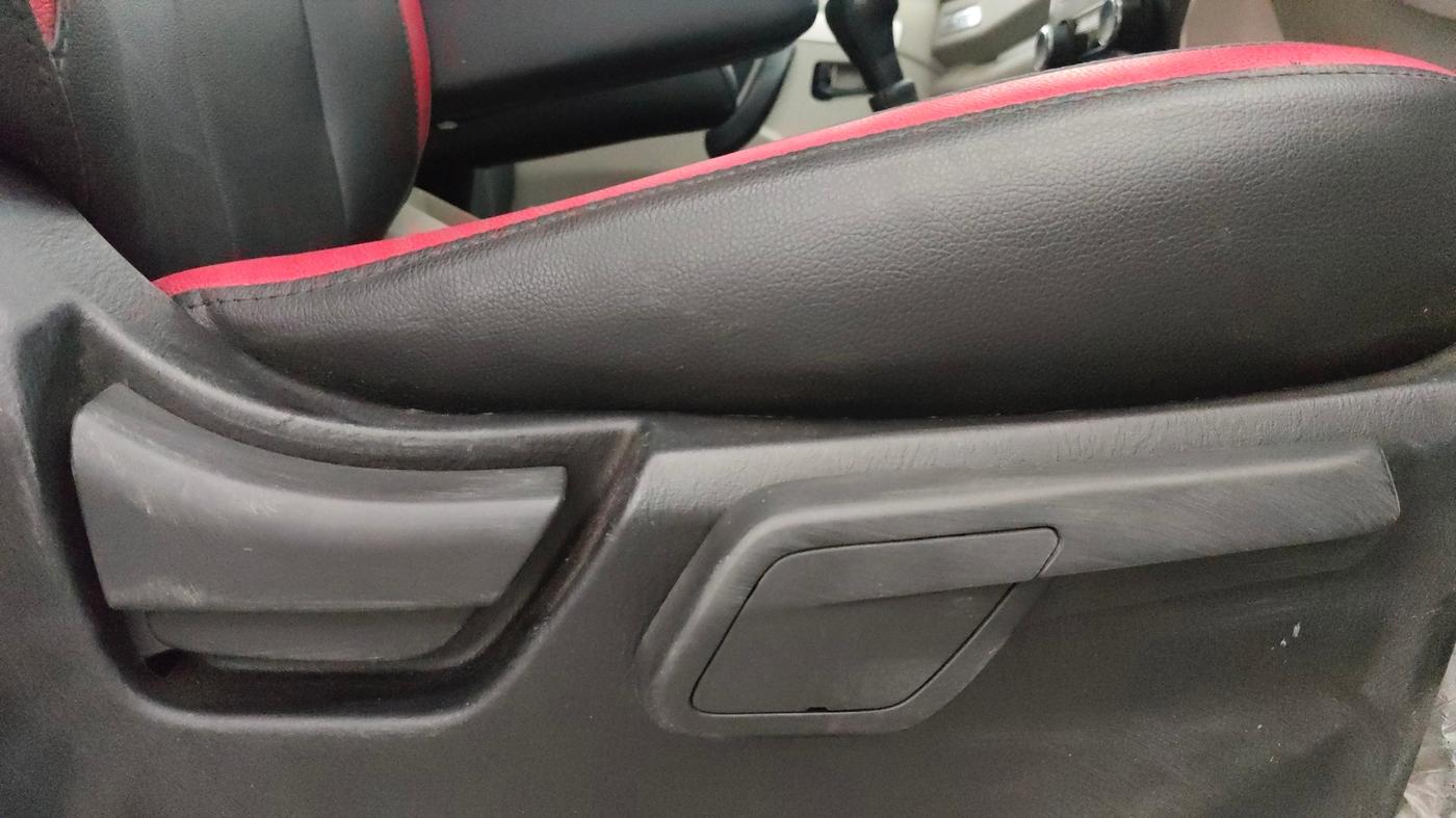 2020 Mahindra Scorpio S11 2WD, Diesel, Manual, 28,401 km, Driver Side Adjustment Panel