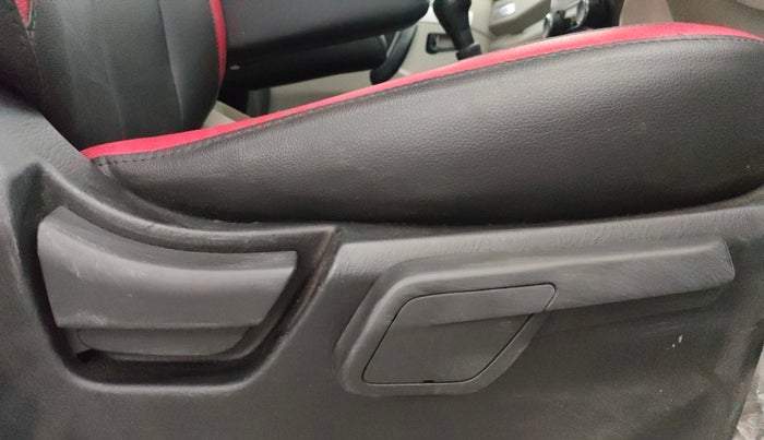 2020 Mahindra Scorpio S11 2WD, Diesel, Manual, 28,401 km, Driver Side Adjustment Panel