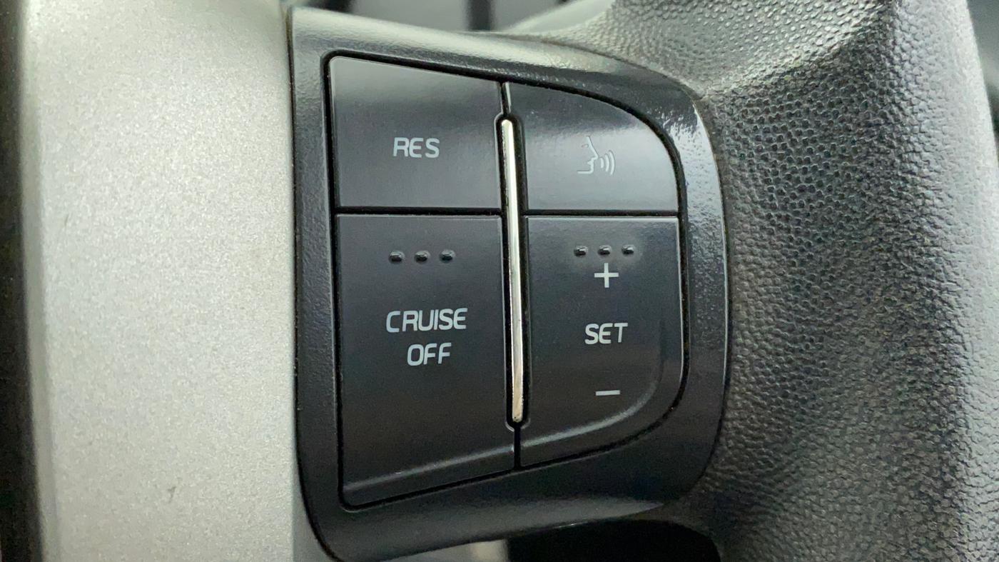 2016 Mahindra XUV500 W6, Diesel, Manual, 36,700 km, Adaptive Cruise Control
