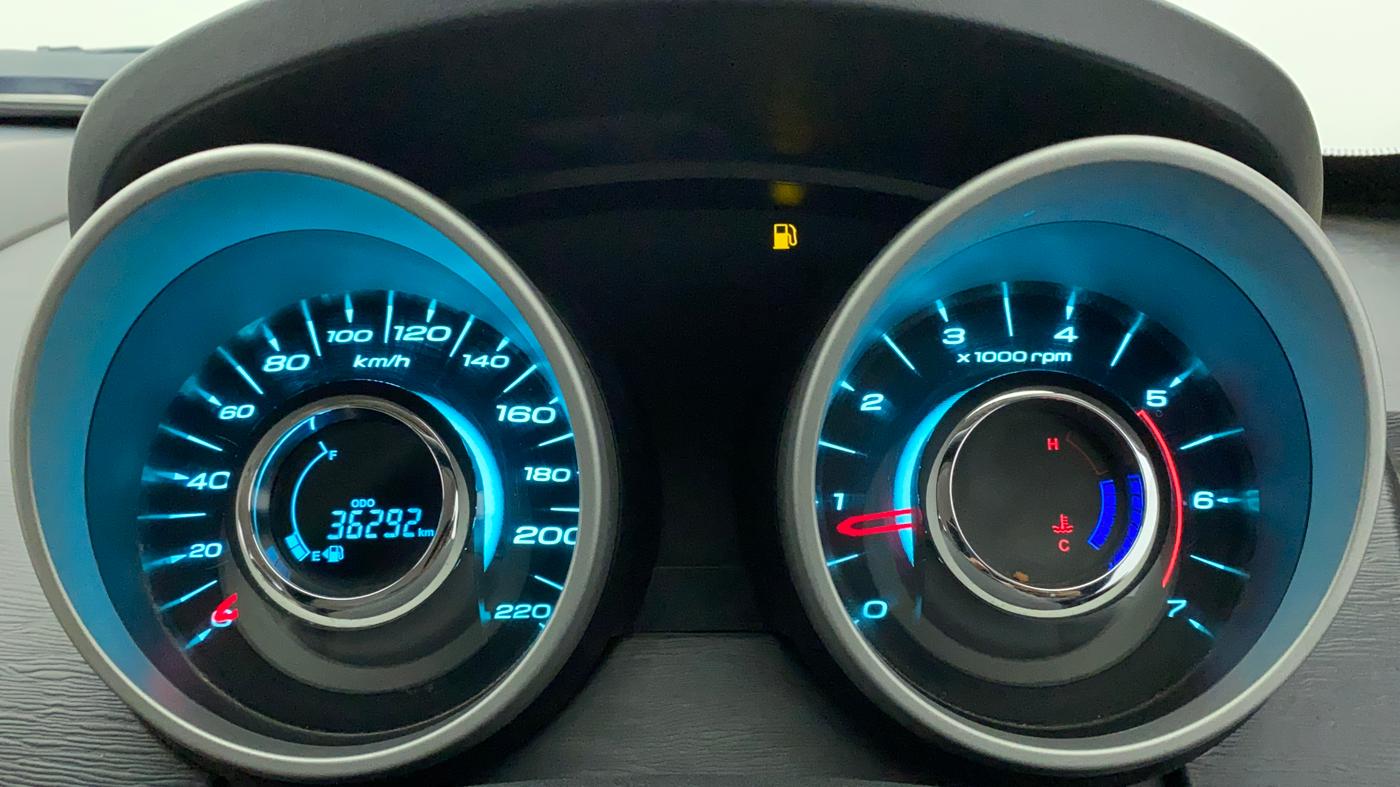 2016 Mahindra XUV500 W6, Diesel, Manual, 36,700 km, Odometer Image