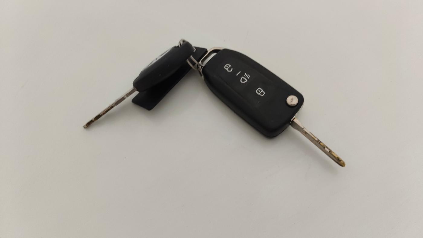 2019 Tata Zest XM PETROL, CNG, Manual, 69,676 km, Key Close Up