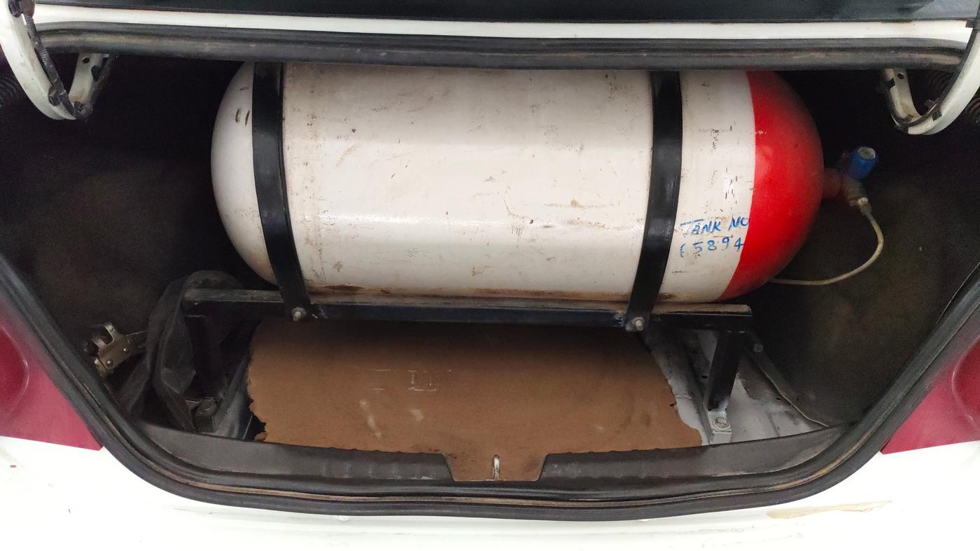 2019 Tata Zest XM PETROL, CNG, Manual, 69,676 km, Boot Inside