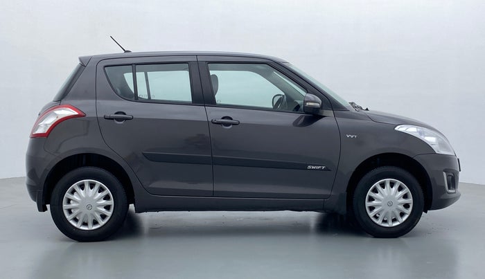 2017 Maruti Swift VXI OPT, Petrol, Manual, 31,345 km, Right Side View