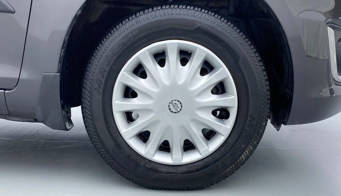 2017 Maruti Swift VXI OPT, Petrol, Manual, 31,345 km, Right Front Wheel