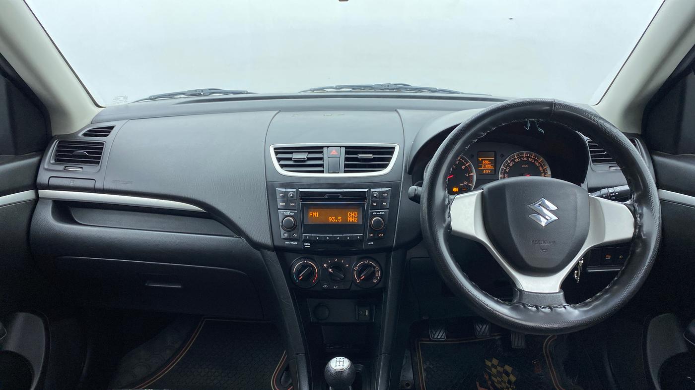 2017 Maruti Swift VXI OPT, Petrol, Manual, 31,345 km, Dashboard View