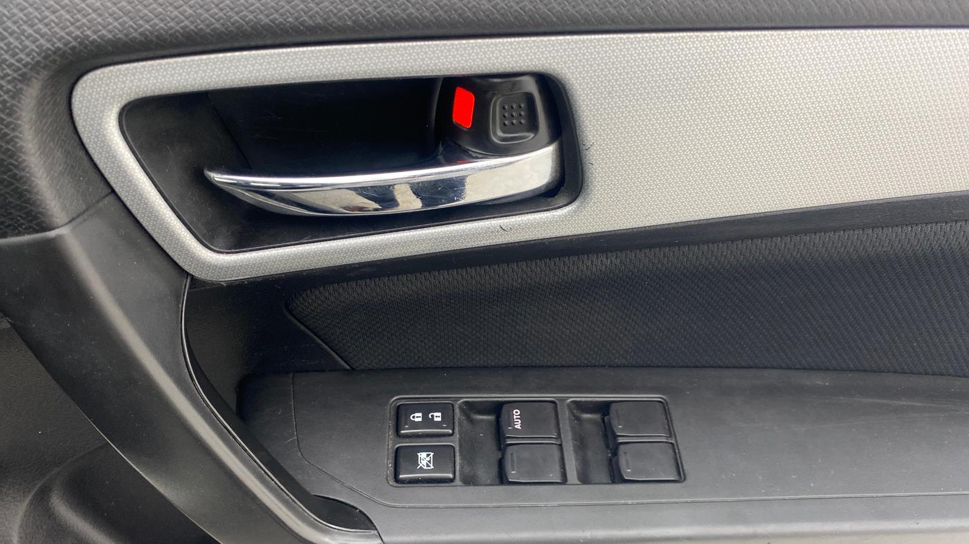 2022 Maruti Vitara Brezza ZXI, Petrol, Manual, 78,193 km, Driver Side Door Panels Control