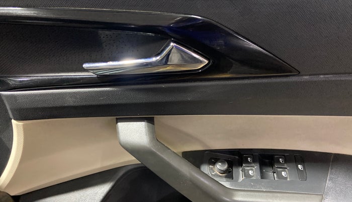 2022 Skoda SLAVIA STYLE 1.5L TSI DSG, Petrol, Automatic, 48,519 km, Driver Side Door Panels Control