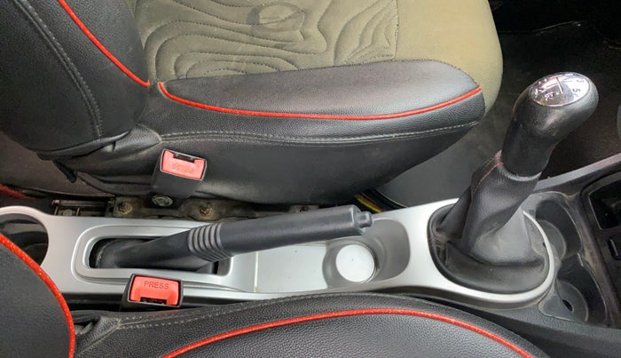 2016 Renault Duster 85 PS RXS MT DIESEL, Diesel, Manual, 78,448 km, Gear Lever