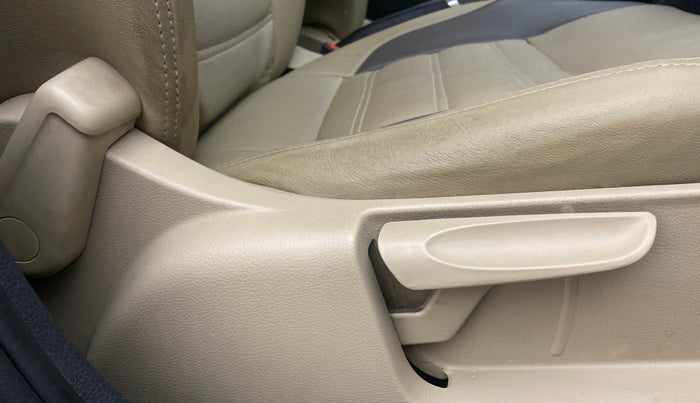 2020 Volkswagen Ameo HIGHLINE PLUS 1.5L 16 ALLOY, Diesel, Manual, 64,879 km, Driver Side Adjustment Panel