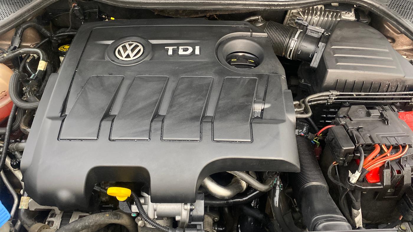 2020 Volkswagen Ameo HIGHLINE PLUS 1.5L 16 ALLOY, Diesel, Manual, 64,879 km, Engine View