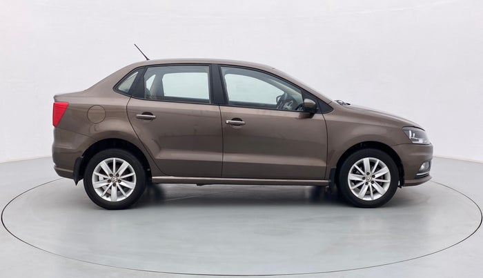 2016 Volkswagen Ameo HIGHLINE 1.2, Petrol, Manual, 69,025 km, Right Side View