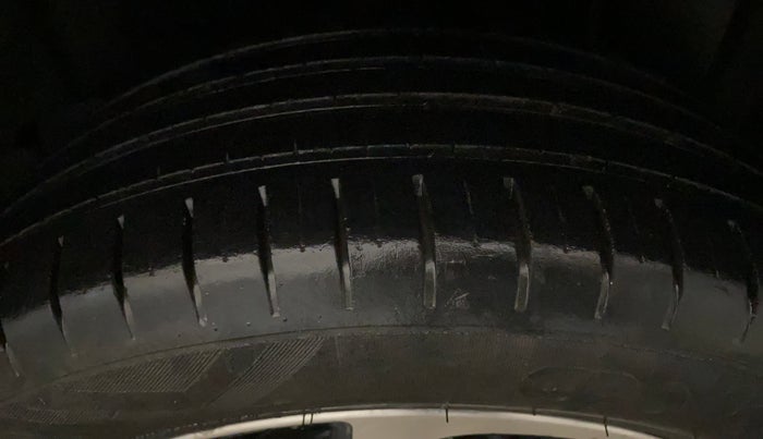 2022 Toyota Glanza G, Petrol, Manual, 68,253 km, Left Rear Tyre Tread