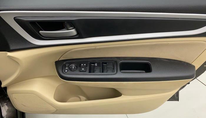 2023 Honda Amaze 1.2L I-VTEC S, Petrol, Manual, 2,634 km, Driver Side Door Panels Control