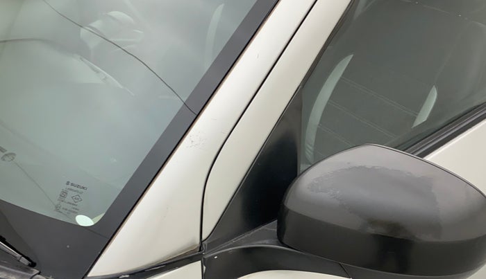 2012 Maruti Swift LXI, Petrol, Manual, 54,593 km, Left A pillar - Paint is slightly faded