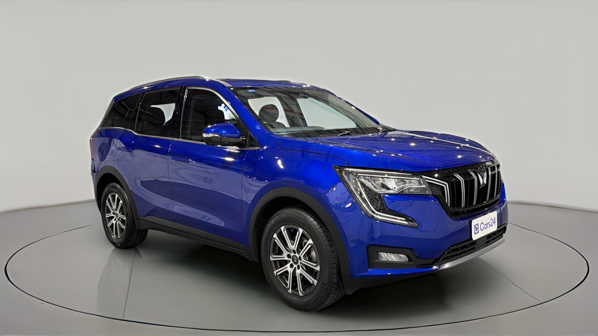 Mahindra Xuv700 image