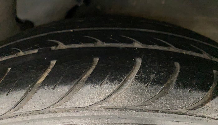 2013 Hyundai i10 ERA 1.1, Petrol, Manual, 46,643 km, Left Rear Tyre Tread