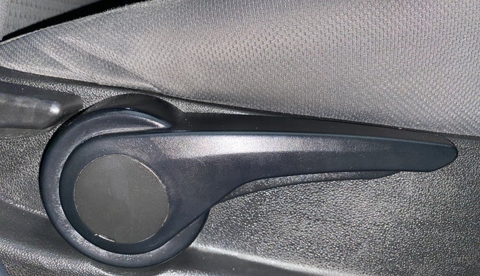 2018 Tata Tiago XZ PETROL, Petrol, Manual, 70,316 km, Driver Side Adjustment Panel