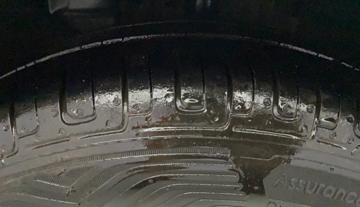 2018 Tata Tiago XZ PETROL, Petrol, Manual, 70,316 km, Left Front Tyre Tread