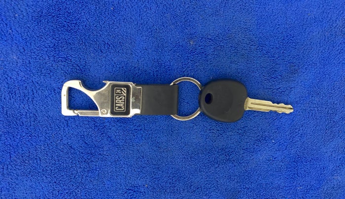 2019 Hyundai VENUE S 1.2, Petrol, Manual, 59,177 km, Key Close Up