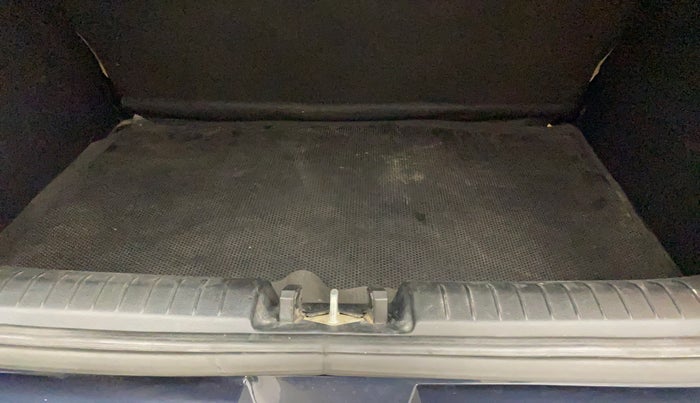 2019 Hyundai VENUE S 1.2, Petrol, Manual, 59,177 km, Boot Inside