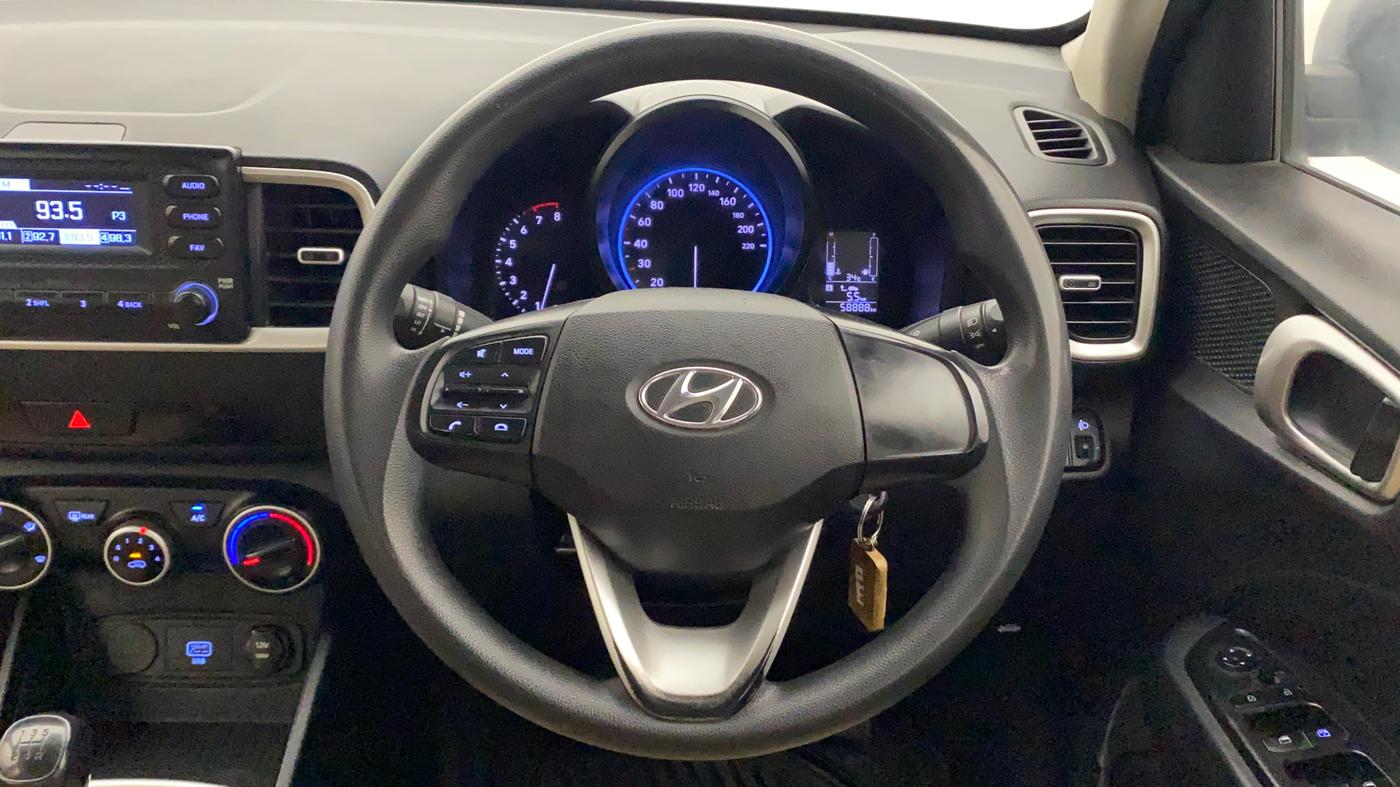 2019 Hyundai VENUE S 1.2, Petrol, Manual, 59,177 km, Steering Wheel Close Up