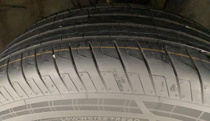 2019 Hyundai VENUE S 1.2, Petrol, Manual, 59,177 km, Right Front Tyre Tread