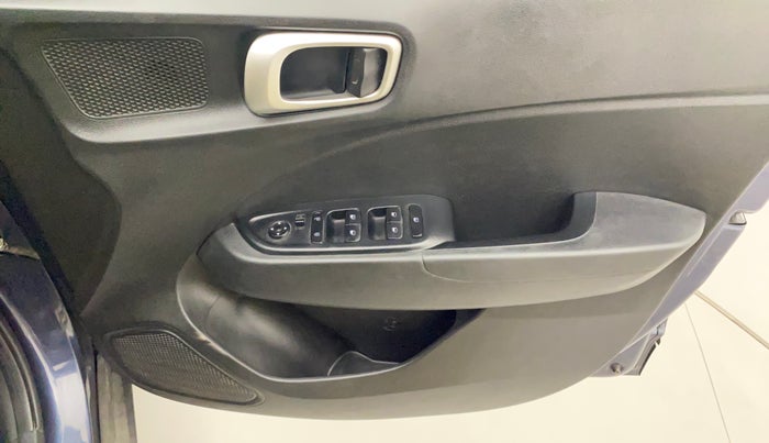 2019 Hyundai VENUE S 1.2, Petrol, Manual, 59,177 km, Driver Side Door Panels Control