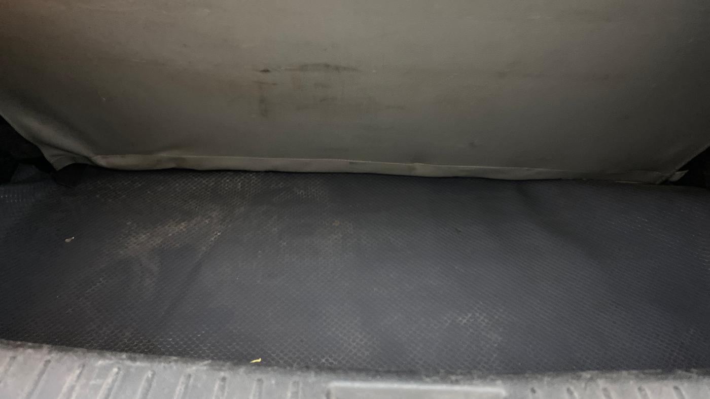 2017 Mahindra Kuv100 K6 PLUS 6 STR, Petrol, Manual, 63,581 km, Boot Inside