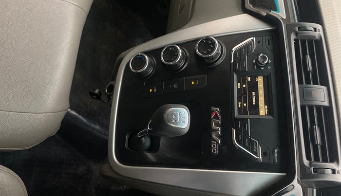 2017 Mahindra Kuv100 K6 PLUS 6 STR, Petrol, Manual, 63,581 km, Gear Lever
